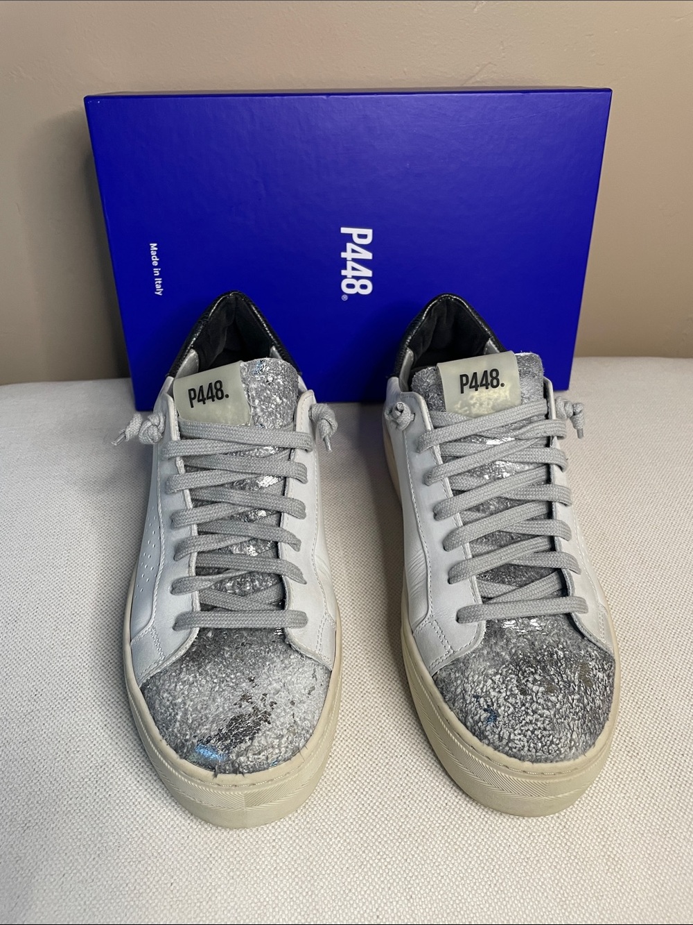 P448 Women’s Silver & Gray Leather Low-Top Sneakers with Glitter Toe size 39